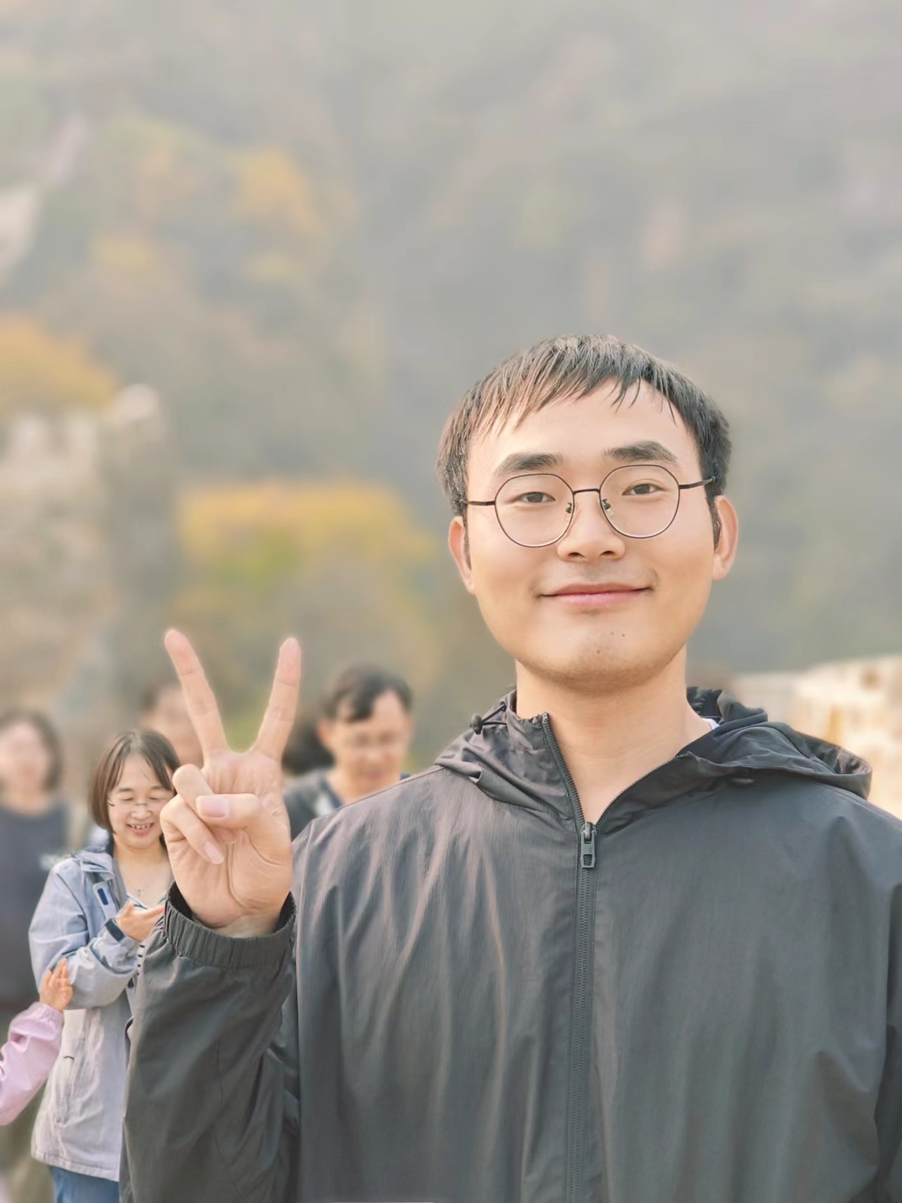 Zhengyu Guan